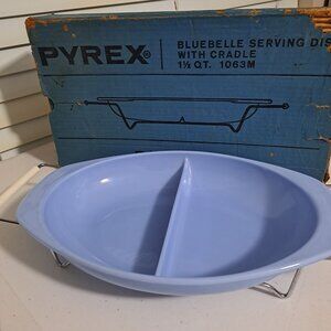 VTG PYREX Bluebelle Divided Serving Dish 1063M Metal Cradle Original box 1.5 QT